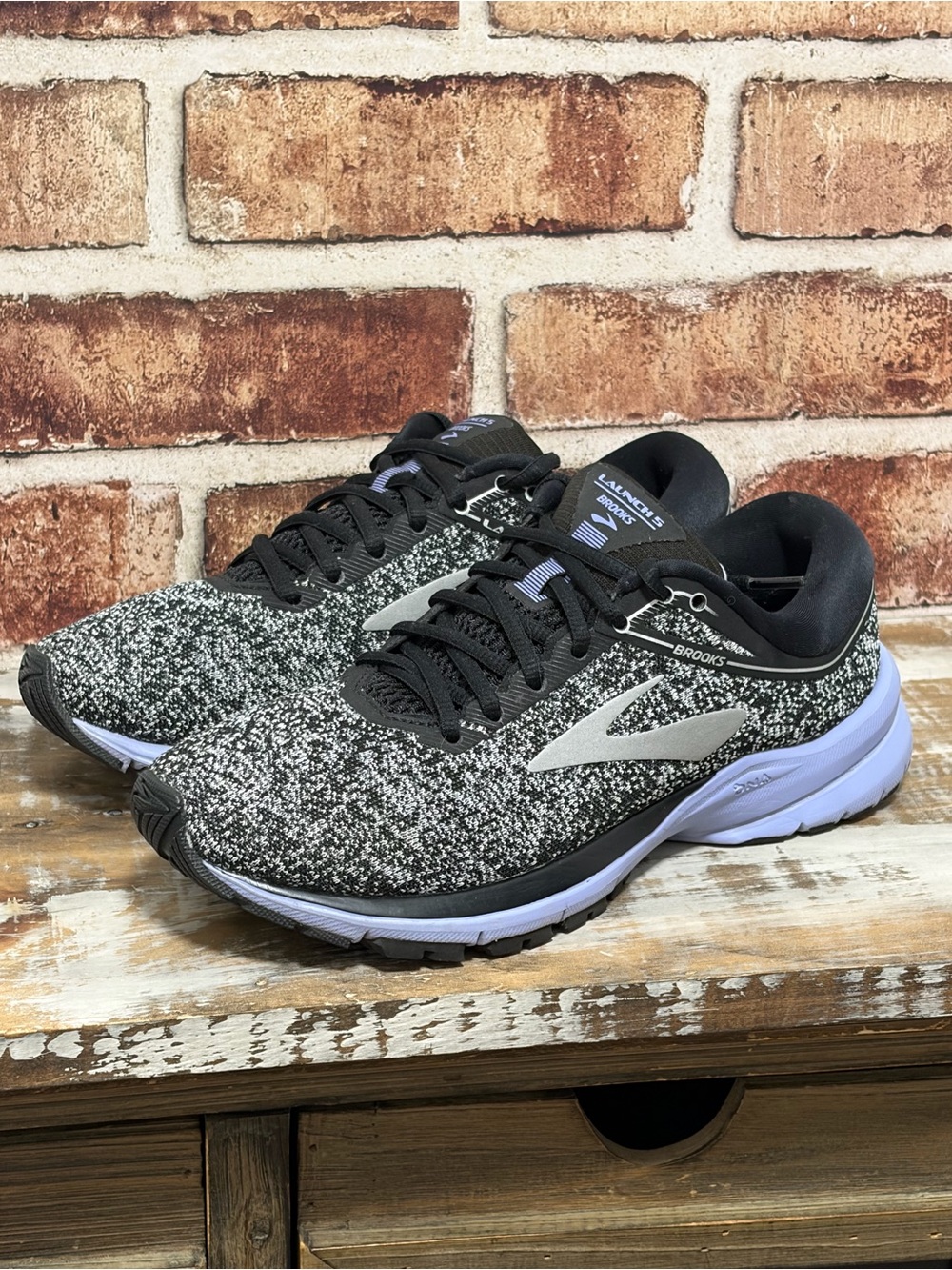 Brooks Launch 5 Black White Knit Running Sneakers- Women’s 8 - Nearly New